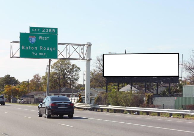 Location photo for St Ferdinand St near Carnival debarkatipn statiom, Desire Area (New Orleans)