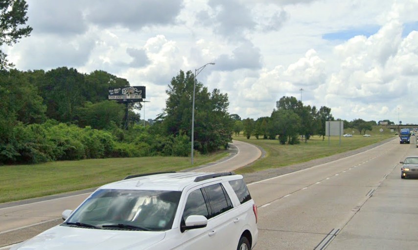 E of I-49 2/10 m N of I-10, S/F Media