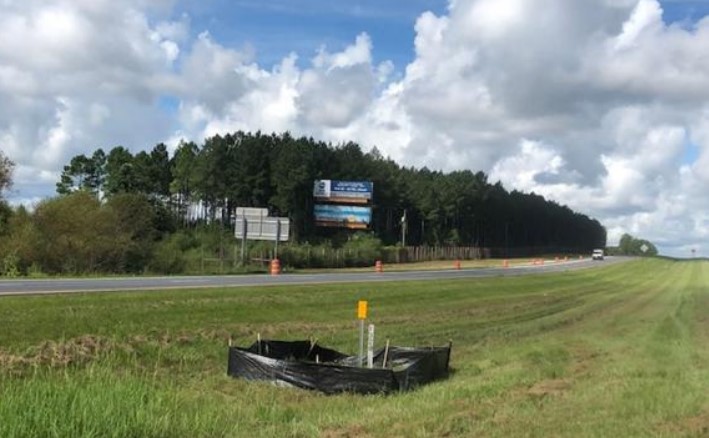 Location photo for I-10 - west of Chipley Exit 120 on south side of Interstate S/S - Top Panel E/F CR