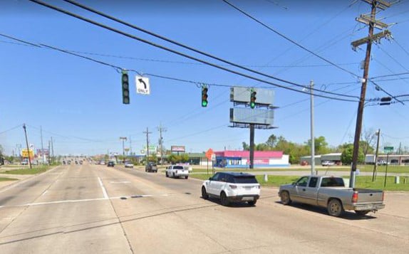 Hwy 617 150 ft N/O Old Natchitoches Rd ES, S/F Media