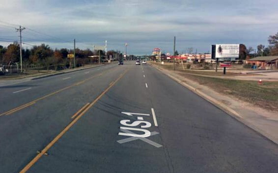 US 1 .30 Miles S/O Hwy 20 ES, N/F Media