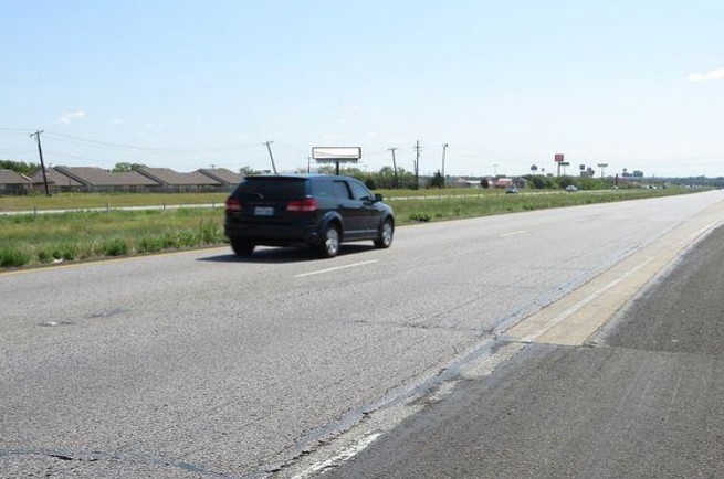 Location photo for Meadowview Ct near Sunglass Hut (Terrell)