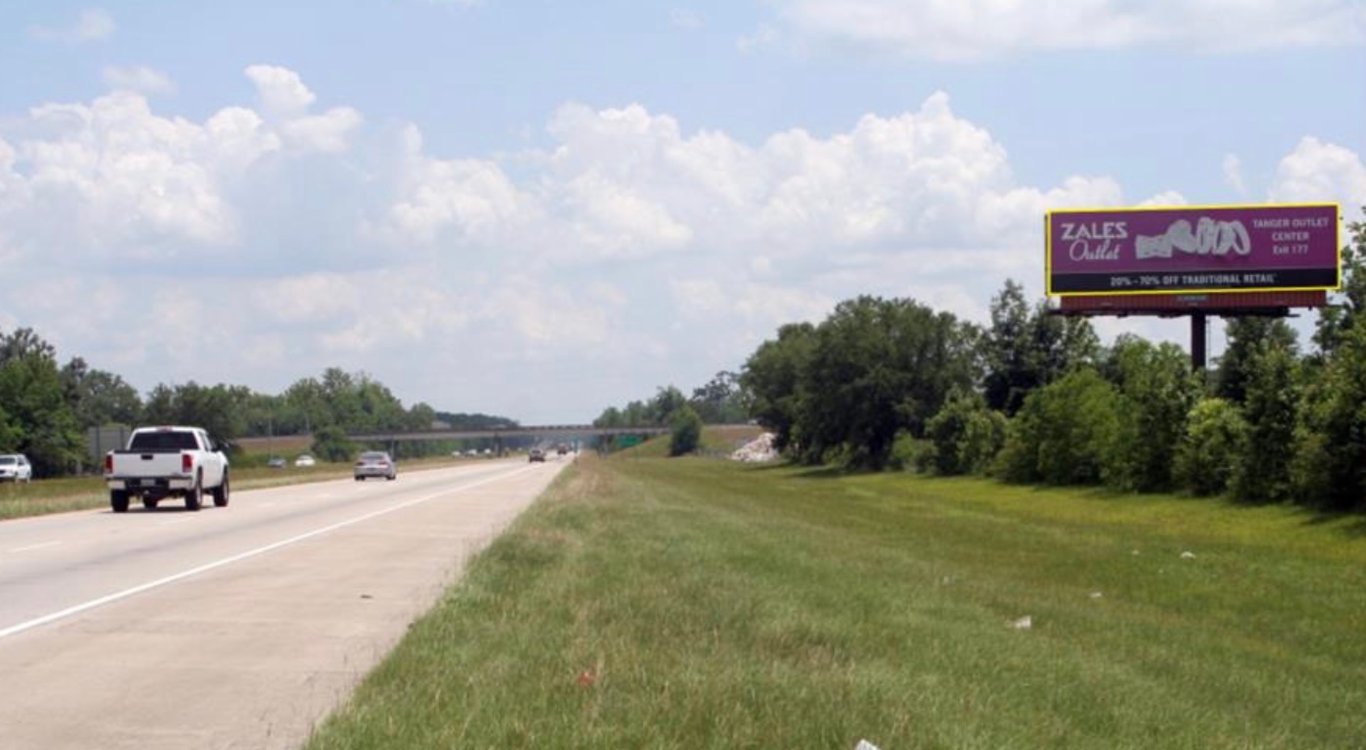 I-10 N/S .25 MI. W/O LA 74 Media