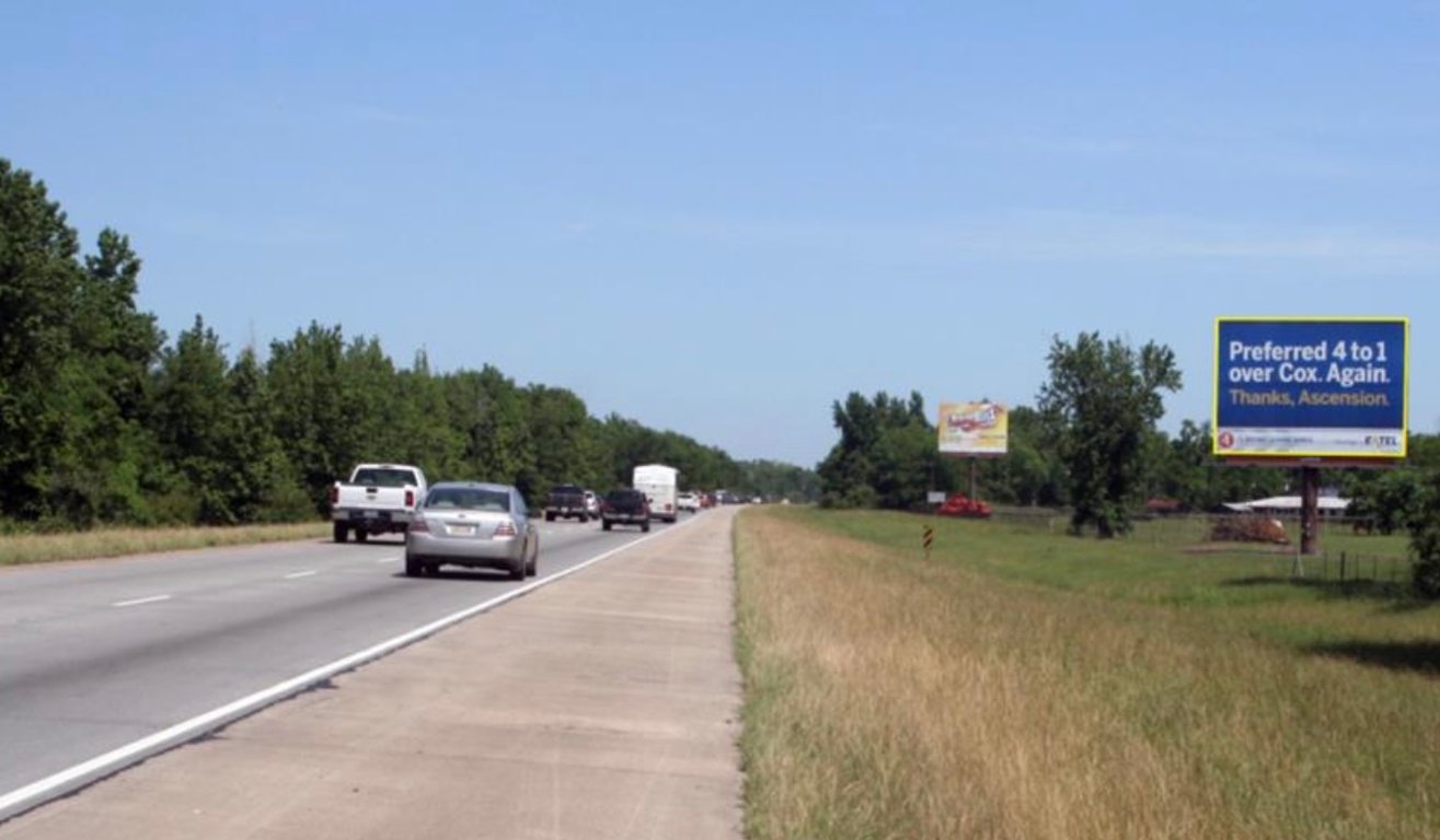 I-10 N/S 1 MI. W/O LA 30 Media