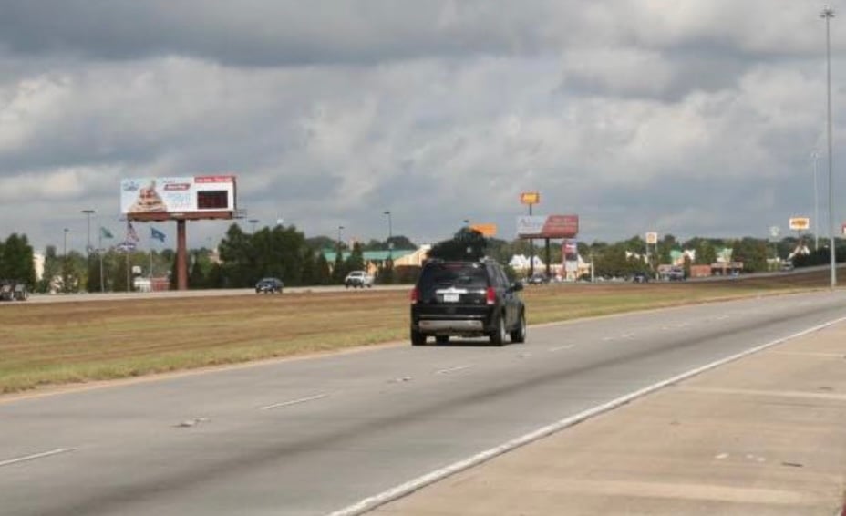 S/S I-10 .4 Mile E/O Hwy 30 EXIT 177 F/E Media