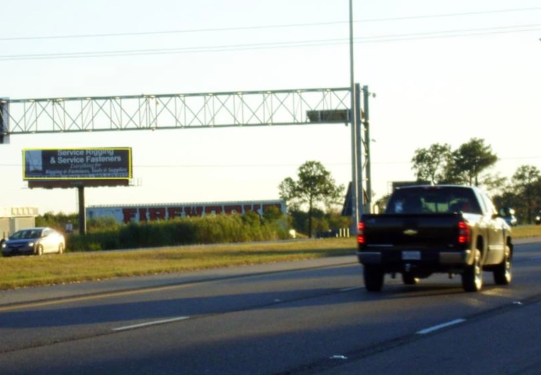 E/S I-10 .4 MI S/O OAK HARBOR Media