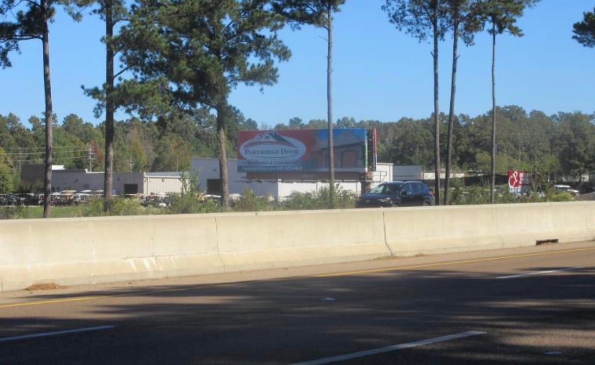 I-20 2000' W/O AIRPORT RD. N/S F/W Media