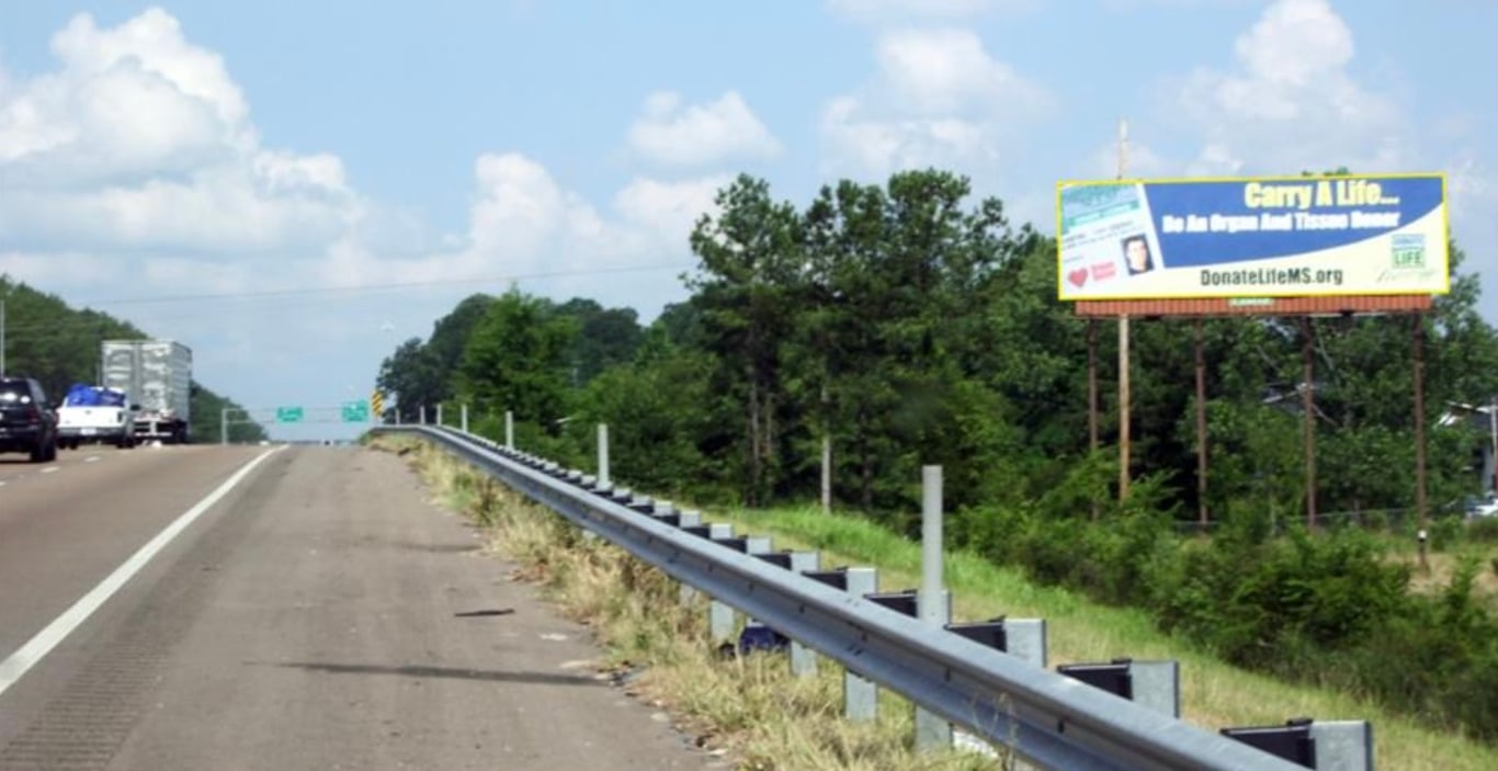 I-20W. E/O HIGHLAND DR.N/S F/E Media