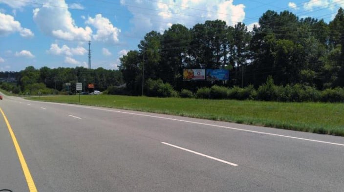 1255 US 421 N 0.6 mi N/O US 1 WS Media