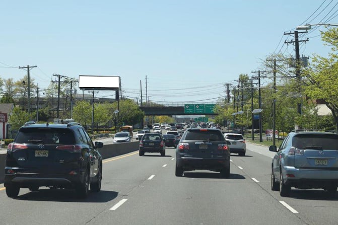 Location photo for N State Rt 17 (Paramus)