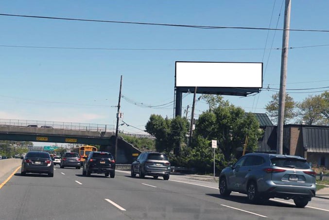 Location photo for N State Rt 17 (Paramus)