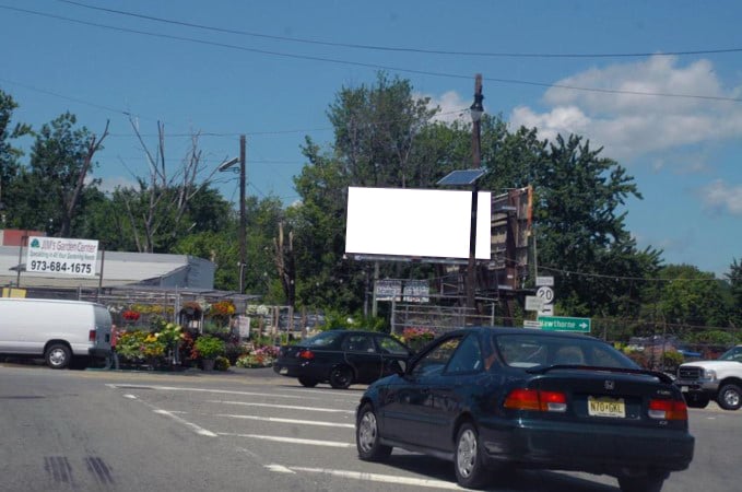 W/S River St cor 1st & Lincoln Aves Paterson F/NE Media