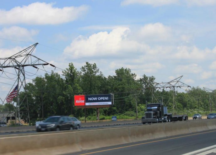 I-84 .5 mi W/O Exit 59 @ 65 Roberts St., East Hartford Media