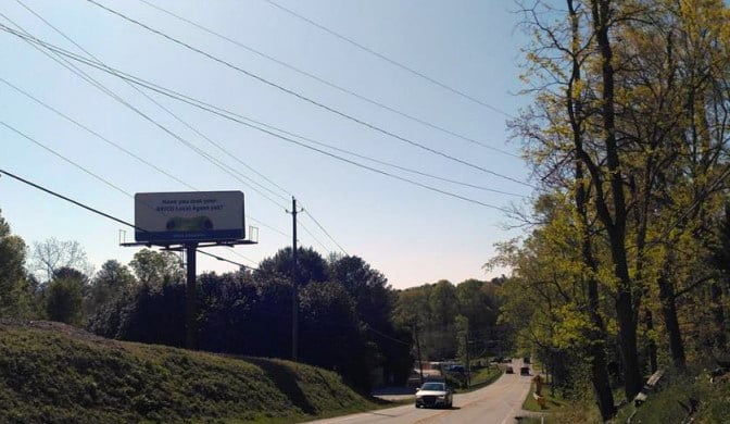 MILLS GAP RD 25 ft E/O PINNERS COVE RD NS Media