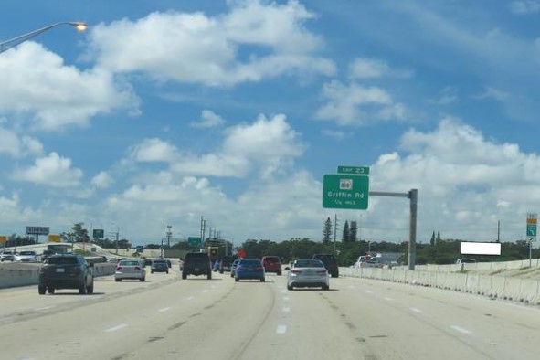 Location photo for Ravenswood Rd near FLL Airport Flight Landing View Point (Fort Lauderdale)