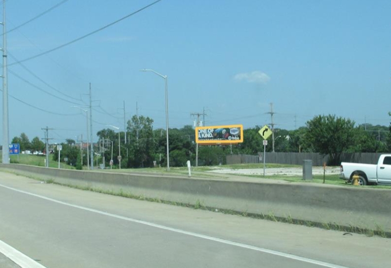 E/S I-35 .2 MI. S/O 87TH ST. FSW Media
