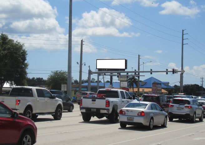 US 1 50.00 ft S/O Pt St Lucie E/S F/N Media