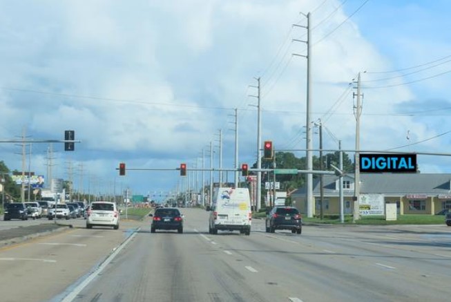 Location photo for U.S. Rte 1 near SE Lennard Rd & US Hwy 1 (Port St. Lucie)