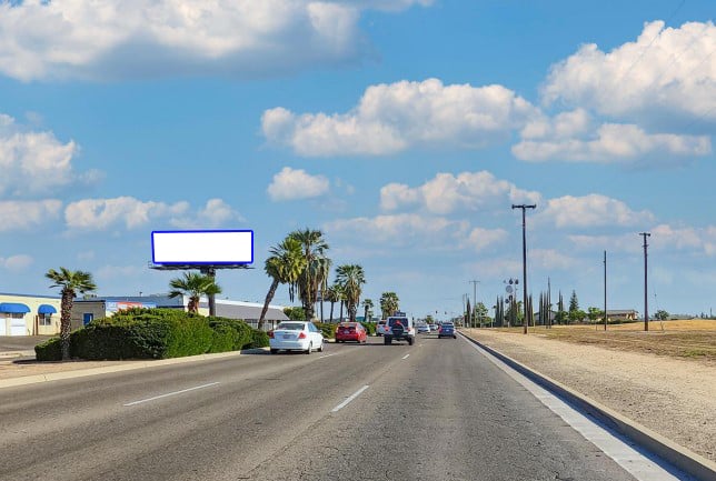 Clovis 500 ft N/O Clinton E/S F/N Media