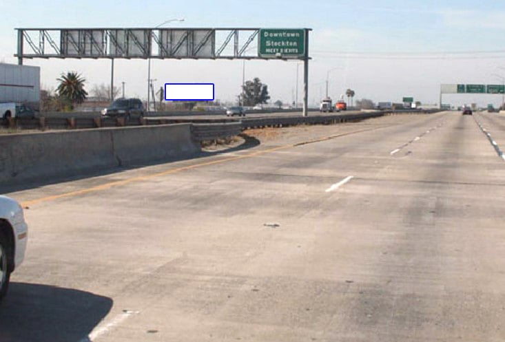 Lafayette Street 200.00 ft W/O Union Street S/S F/E Media