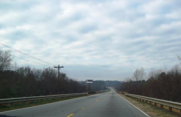 HWY 150 BYP 0.5 mi E/O GROVE ST S SS Media