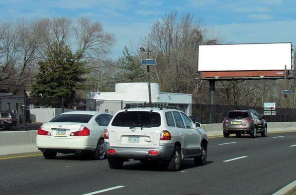 Location photo for US-130 near US-30 at DWIGHT AVE (Oaklyn)