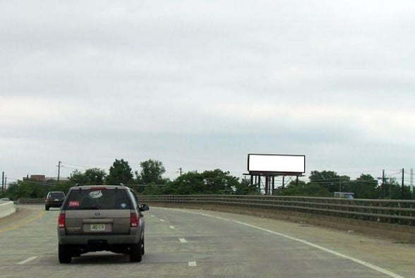 Location photo for S 10th St near MLK National Birthplace of the Civil Rights Movement Museum, Gateway (Camden)