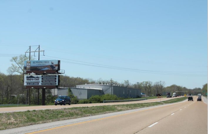 South Side of Illinois Rt. 15 700 ft. West of Illinois Rt. 158 W/B (Top) Media