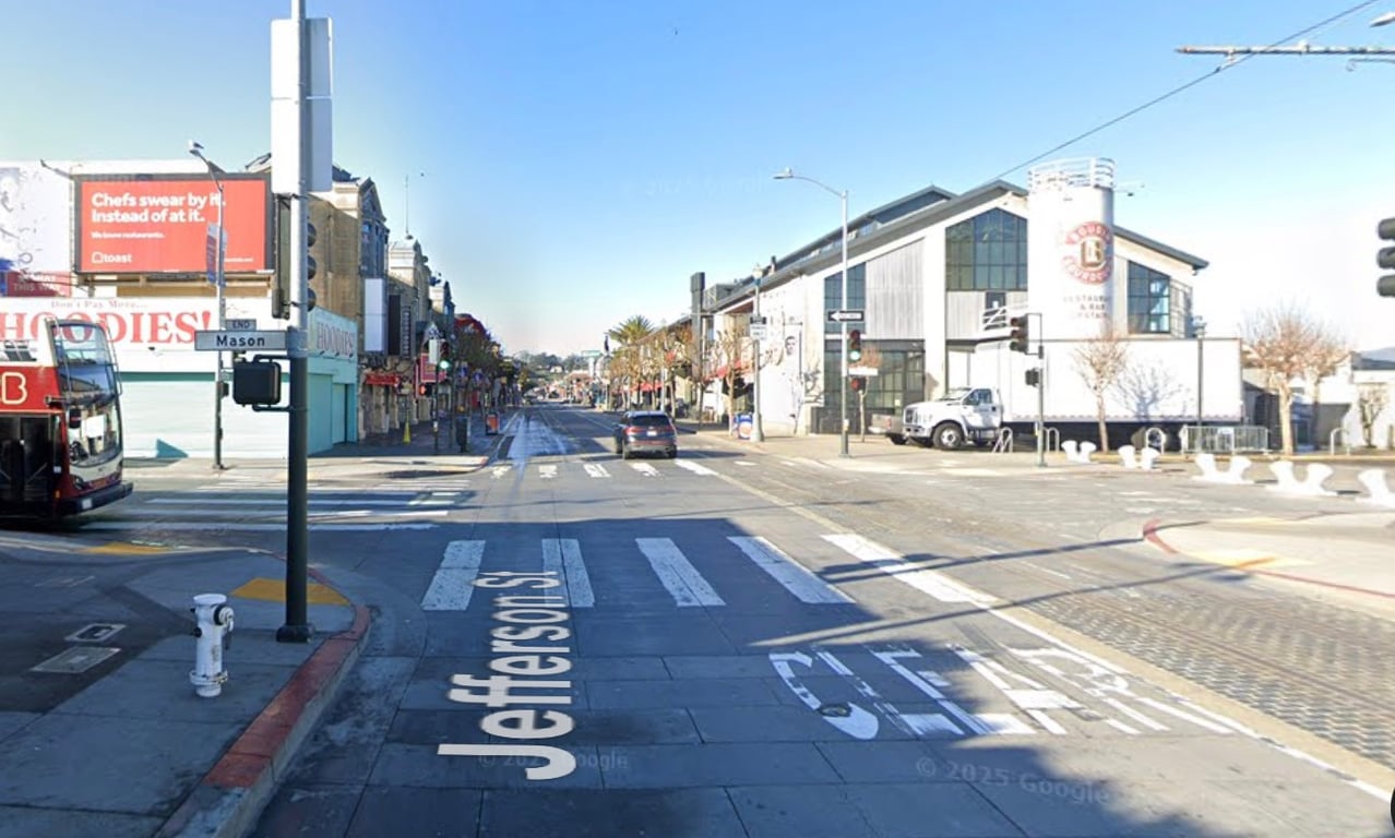 Location photo for Jefferson St near Pier 43 Ferry Arch, Fisherman's Wharf (SF)