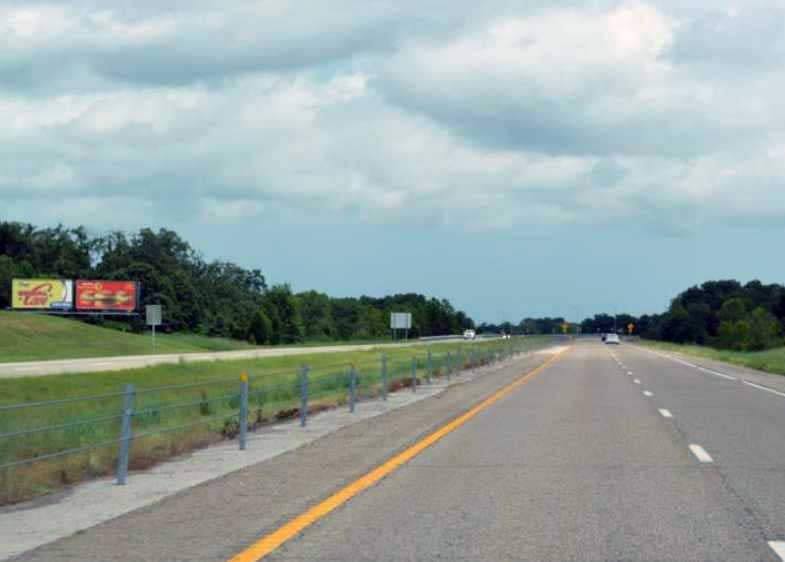 N/S HWY 54 4 MI W/O I-70 E/B O/R Media