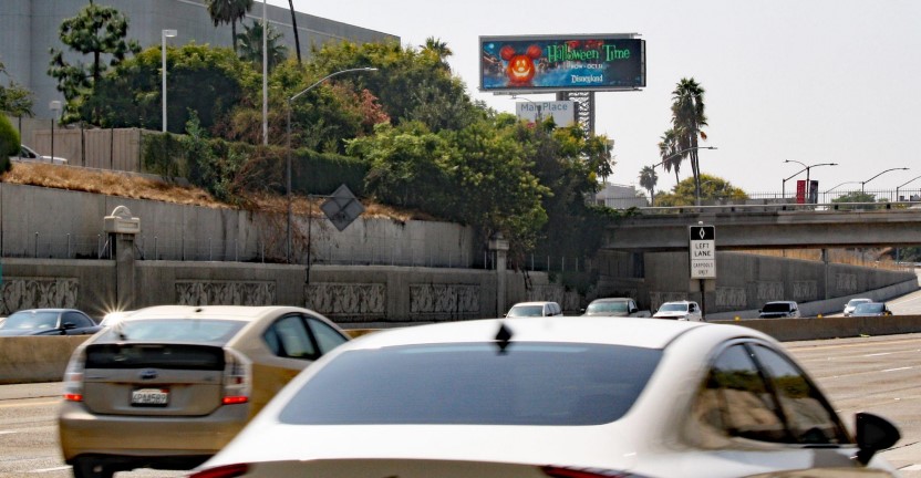 22 Fwy .3 MI e/o 22 Fwy and I-5 Interchange F/E Media