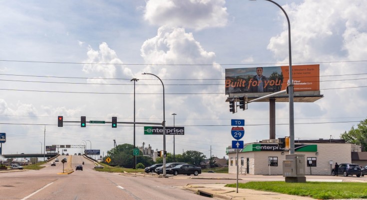 Hwy 12 2420 Gordon Dr (117 S Westcott St) N/S W/O Westcott St E/F Media