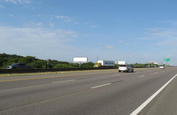 Location photo for Brentwood Stair Rd near Brentwood Stair & Hollowbrook - Wilson, Central Meadowbrook (Fort Worth)