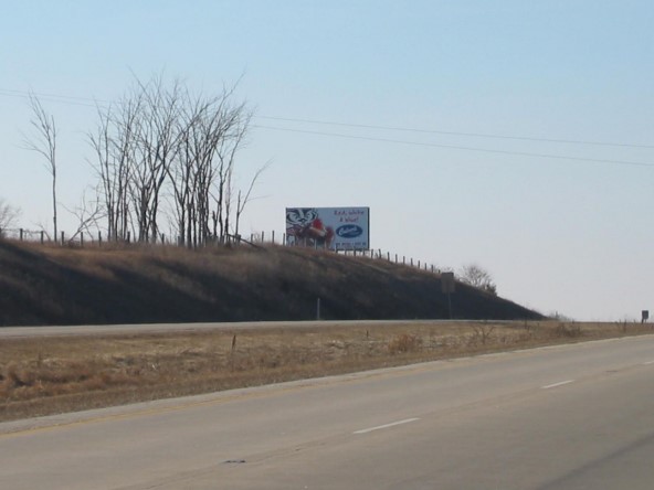 US 18/151 560 ft E/O Erb Rd SS Media