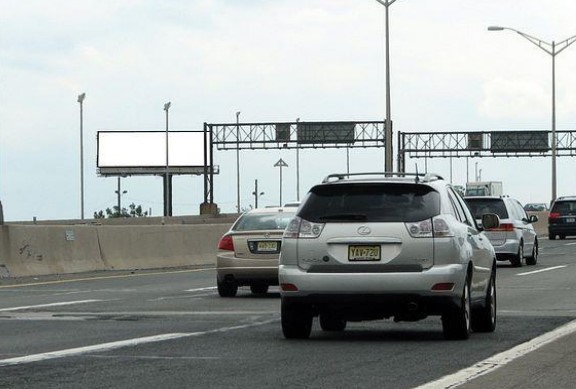Location photo for Doremus Ave near Wilson Ave at Hyatt Ave (Newark)