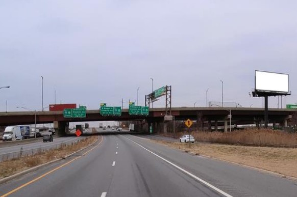 Location photo for McCarter Hwy near Frelinghuysen Ave at Concord St (Newark)