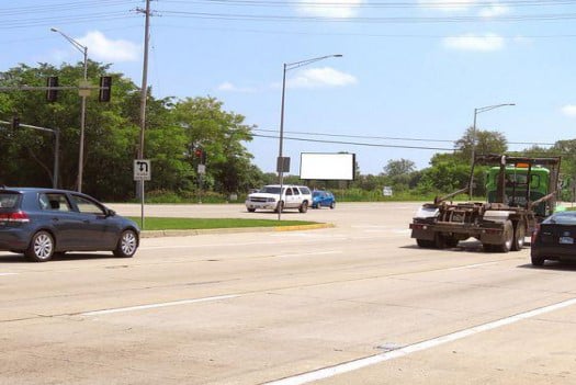 Location photo for North Ave near Steve Ravanesi trail (Carol Stream)