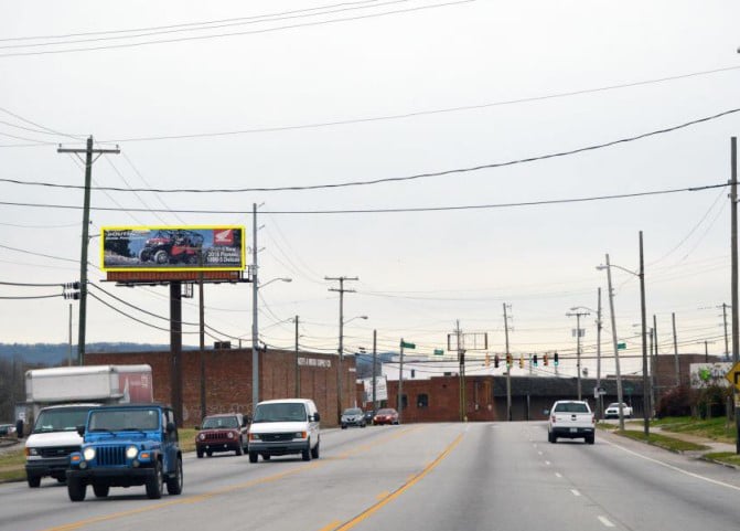 E/S Rossville Rd .5 mi N/O TN/ GA Line F/S Media