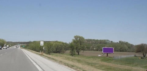 7 Highway 1000.00 ft N/O 43Rd Street E/S F/S Media