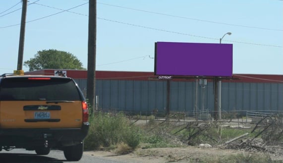 Location photo for On Front at Topping Eastbound (KCMO)