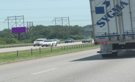 Location photo for Hawthorne Rd near On Gardner at N Century WB (KCMO)