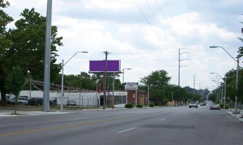Troost 25.00 ft S/O 44Th Street W/S F/N Media
