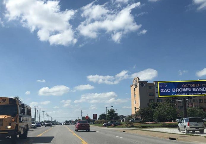 Location photo for SE Walton Blvd near Central Garden (Bentonville)