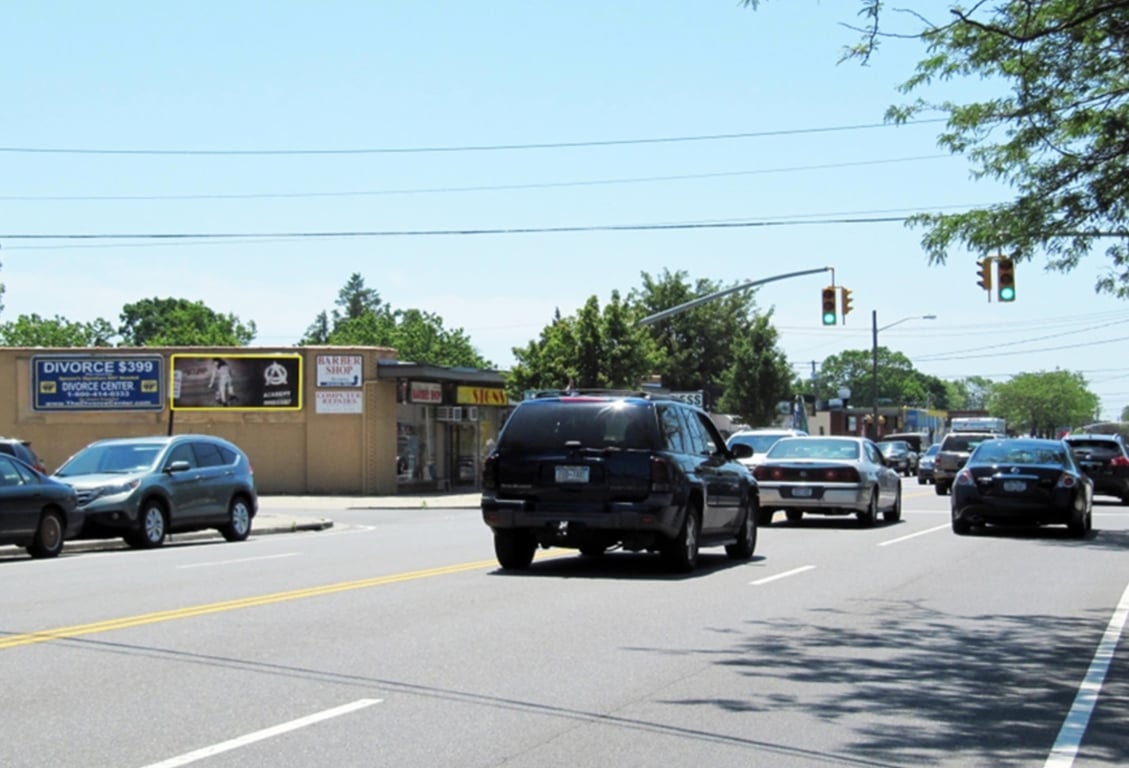 Location photo for N Broadway near Jerusalem Av / Broadway (Massapequa)