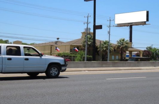 Location photo for I-35 N near Randolph Opposite Royal Haven, Northeast Side (San Antonio)
