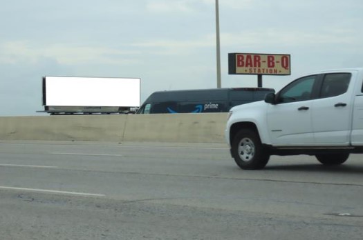 Location photo for NE Interstate 410 Loop near Harry Wurzbach Opp. Cripple Creek, Uptown Central (San Antonio)