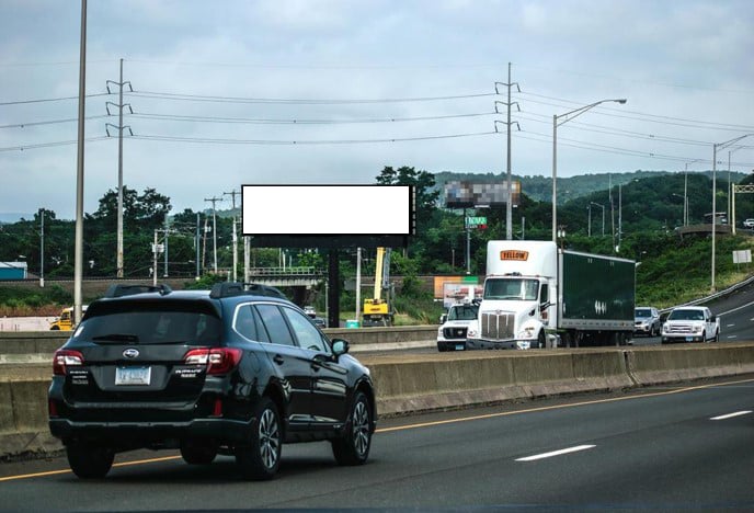 I-91 1800 ft S/O Middletown Ave W/S F/S Media