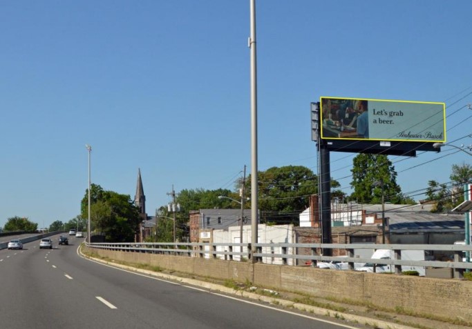 Location photo for Main St (Belleville)