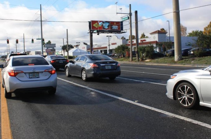 Location photo for W Sand Lake Rd near Hookah Outlet (Pine Castle)