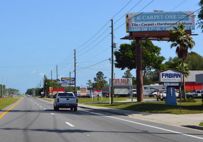 CR 35 E/S 1.5 MI. N/O CR 464 Media